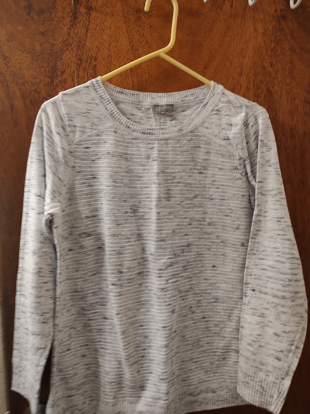 Talbots Heathered Light Gray Crewneck Sweater